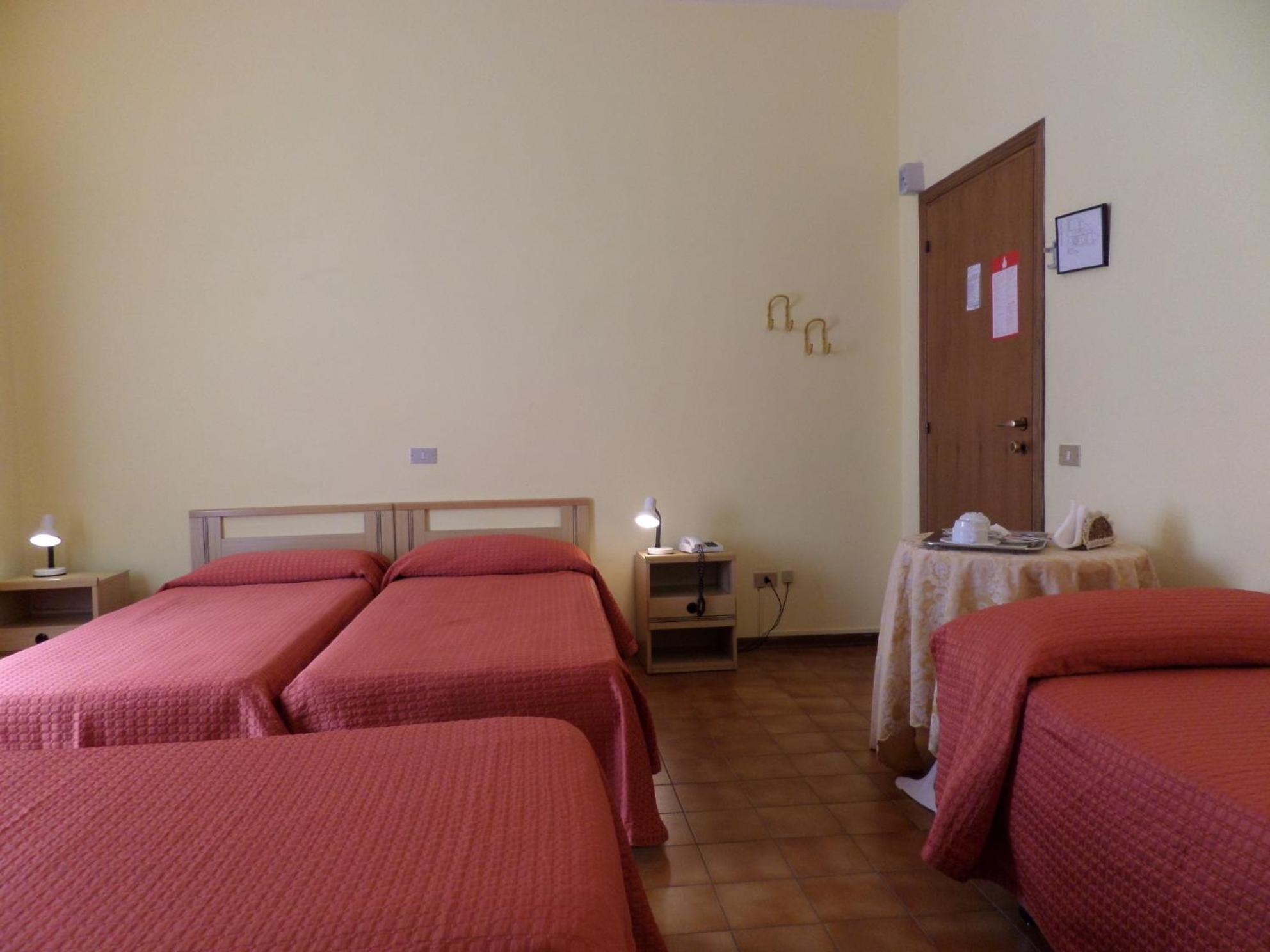 Hotel Delizia Genovese Montecatini Terme Exteriör bild